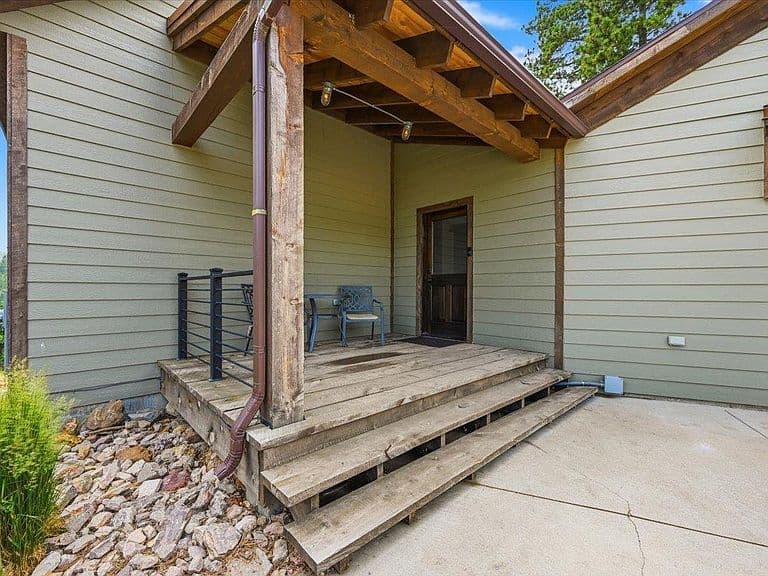 20975 Journal Ct photo 3