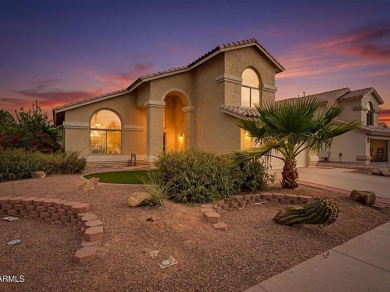 1403 W GOLDFINCH Way photo 2