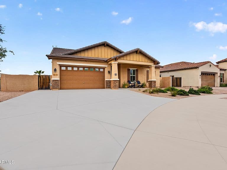 22148 E Pecan Lane photo 3