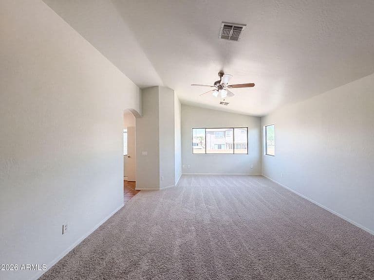 25798 W HILTON Avenue photo 4