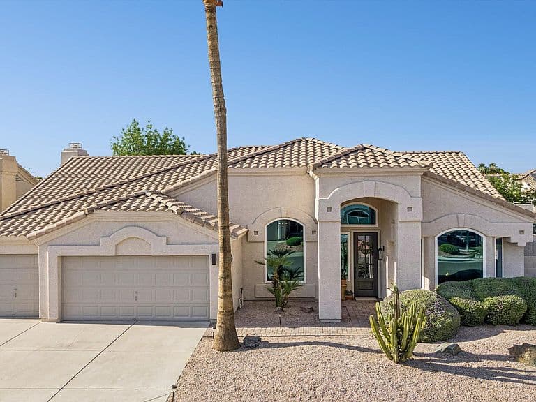 5450 E HELENA Drive photo 2