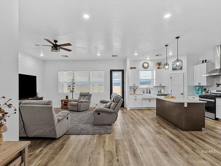 4134 W Cotton Valley Cir photo 4