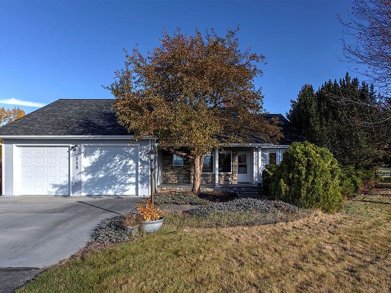 315 Noland Dr photo 5