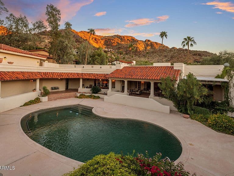 5240 E DESERT VISTA Road photo 2