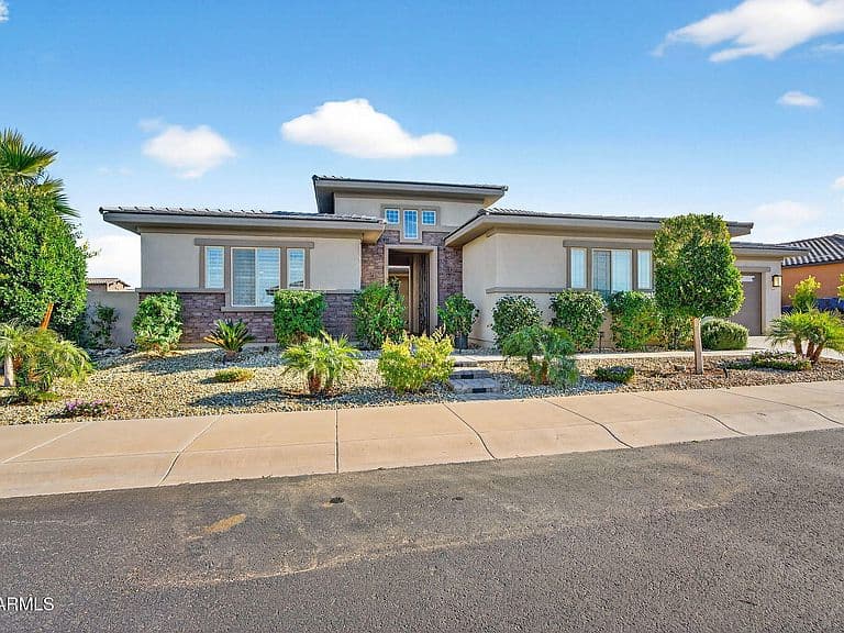 4687 N 181st Dr photo 2