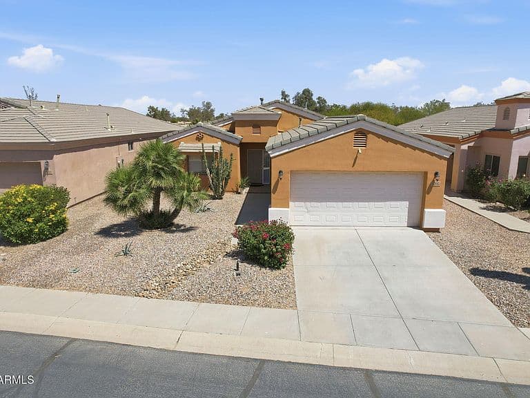 1205 N FAIRWAY Drive photo 1