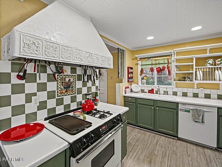 1019 W Canyon Dr photo 5