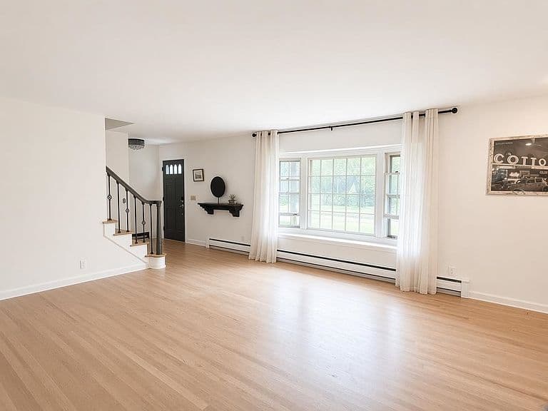 36 Ridgewood Drive photo 2