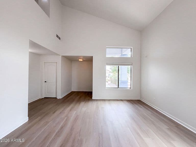 1390 E RYAN Road photo 3