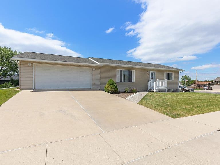434 Field View Dr photo 2