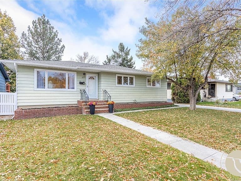 2726 Terry Ave photo 1