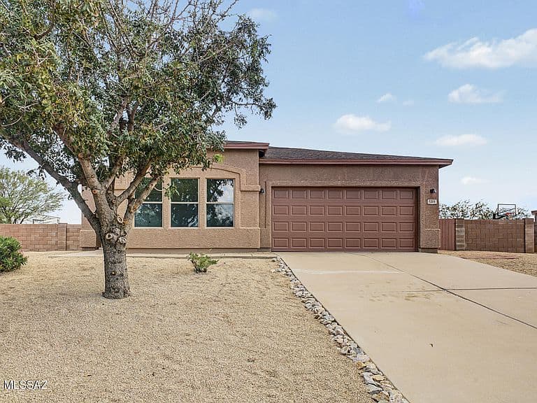 7205 S Peaceful Valley Dr photo 2