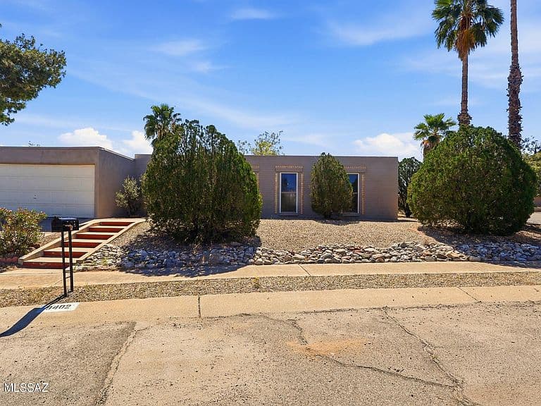 9402 E Placita Eunice photo 1