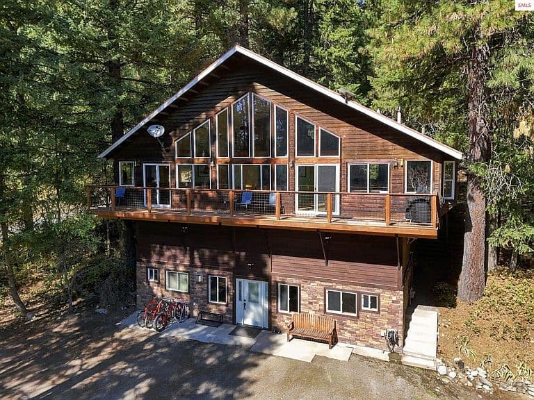1013 Mountain View Dr photo 2