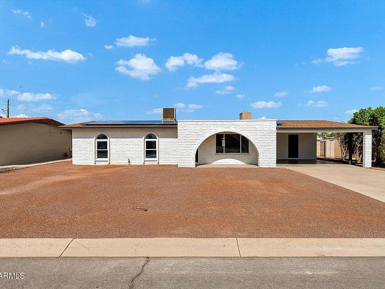 610 E VIA ELENA Street photo 2