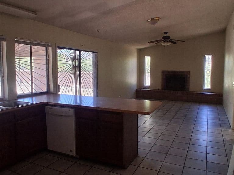 7281 E Clayridge Dr photo 5