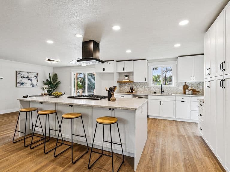 10435 W La Hontan Dr photo 5