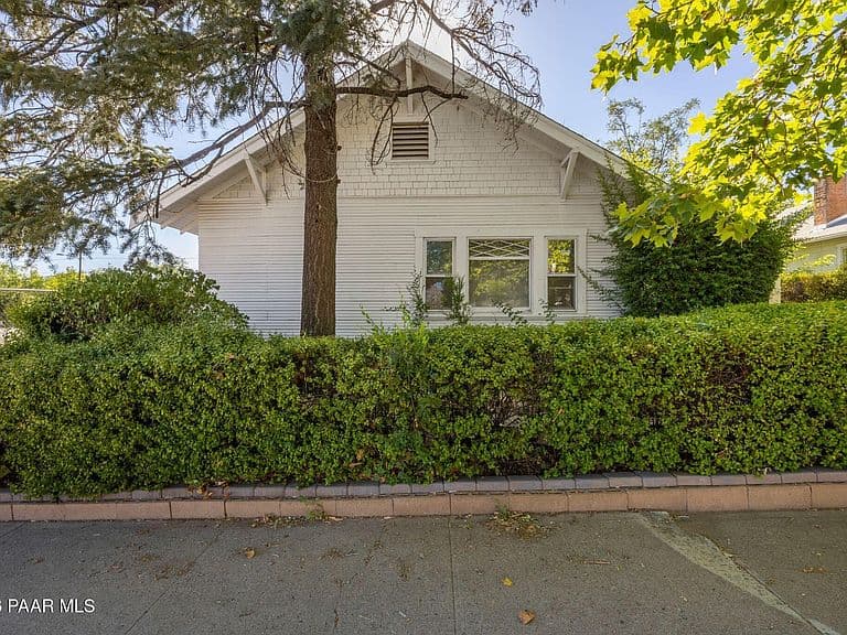 335 N Pleasant St photo 2