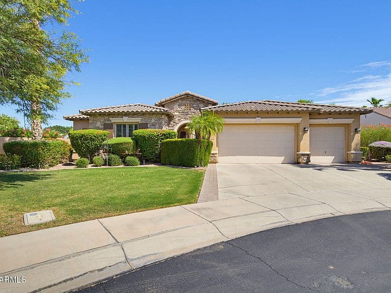 3250 E CHERRYWOOD Place photo 4