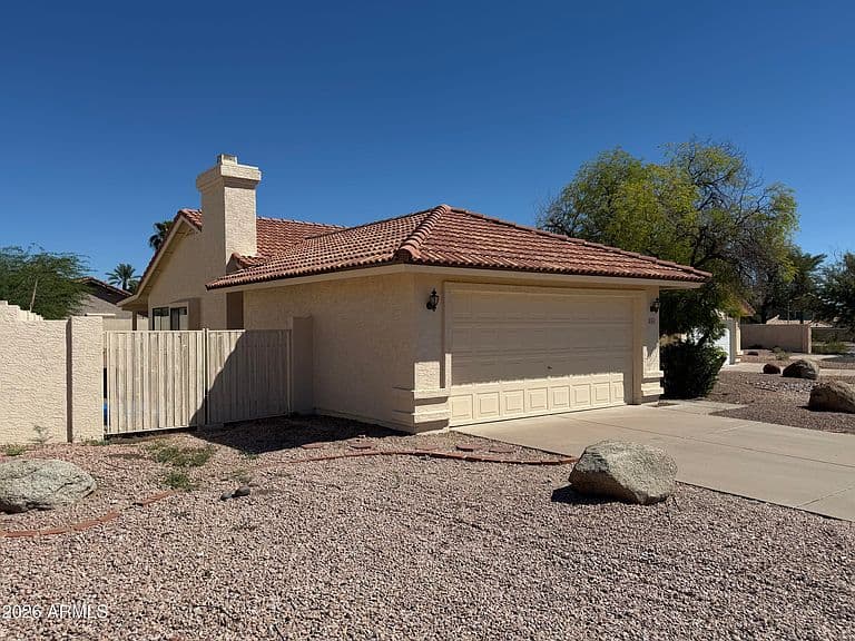 13853 S 36TH Place photo 2