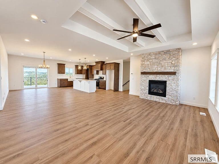 3083 Lancer Ave photo 4