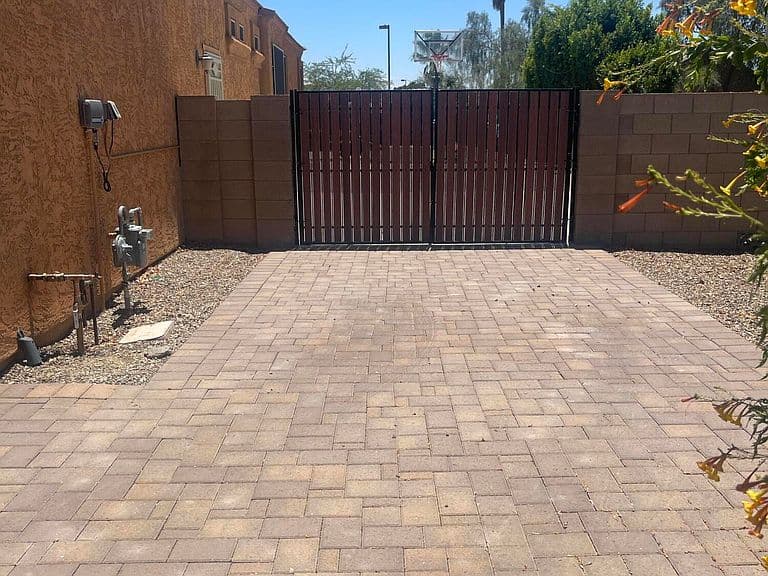 6615 W LEIBER Place photo 5