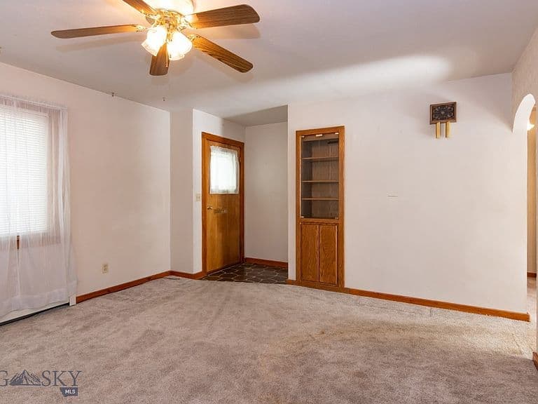428 N Willson Ave photo 3