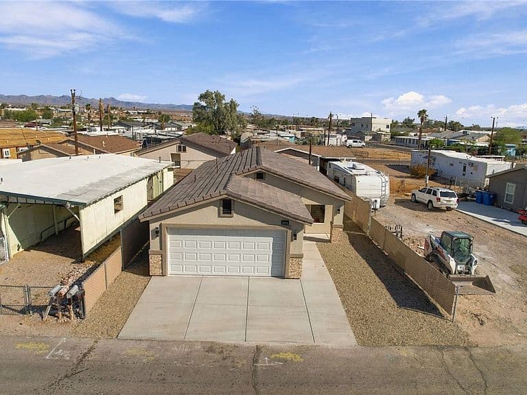2116 Del Rey Drive photo 2