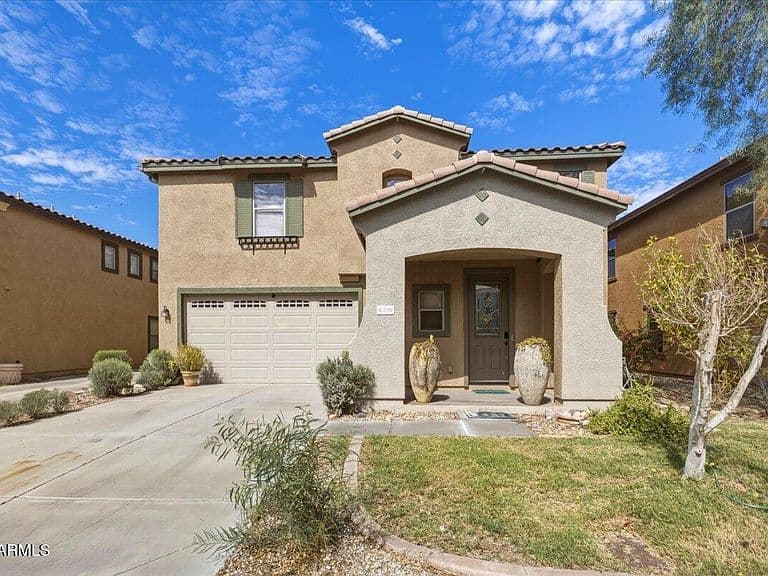 6366 W BARBARA Avenue photo 1