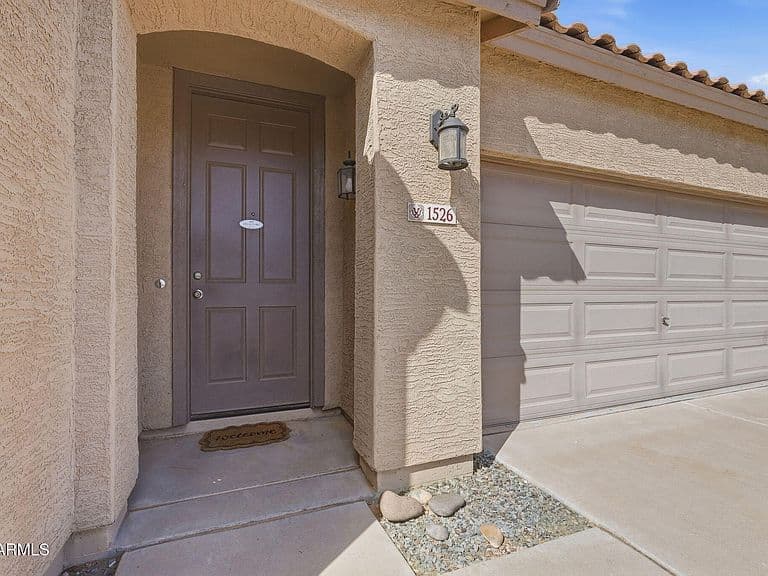 1526 E PALO VERDE Drive photo 3