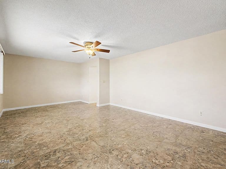 510 N 56TH Place photo 5