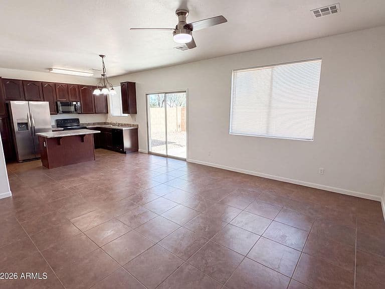 17533 W MANDALAY Lane photo 3