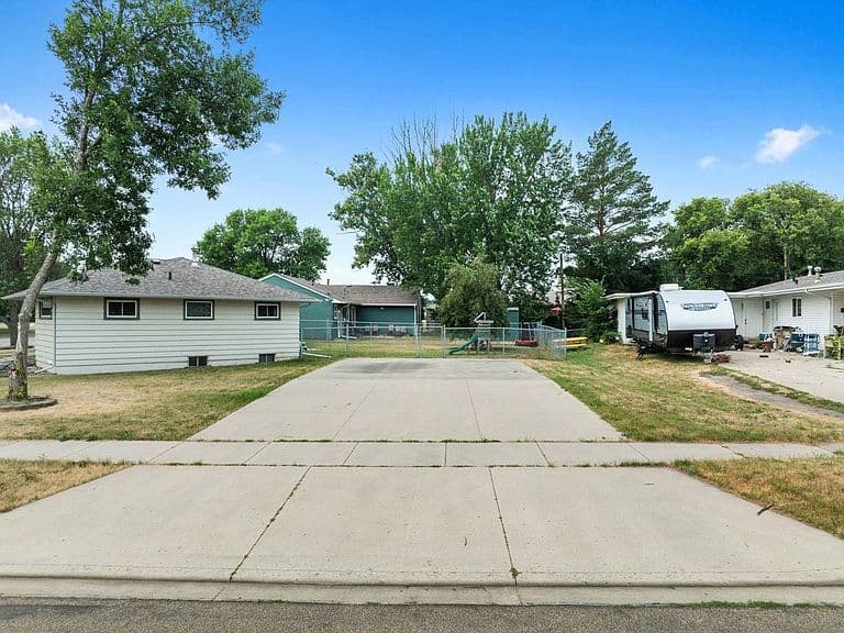 506 18th Ave SW photo 5