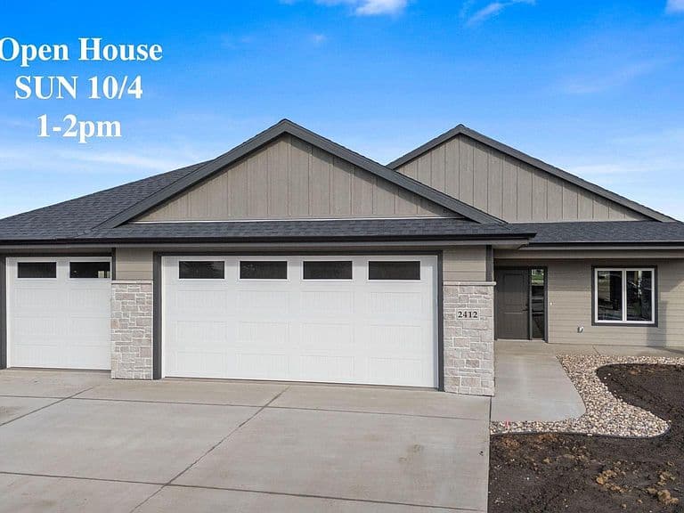 2412 Saddle Ridge Dr photo 1