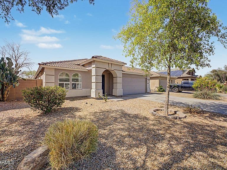 15337 W POINSETTIA Drive photo 2