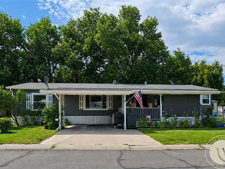 4 Prince Albert Dr photo 1