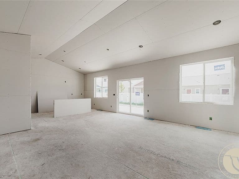 3524 Crater Lake Ave photo 4