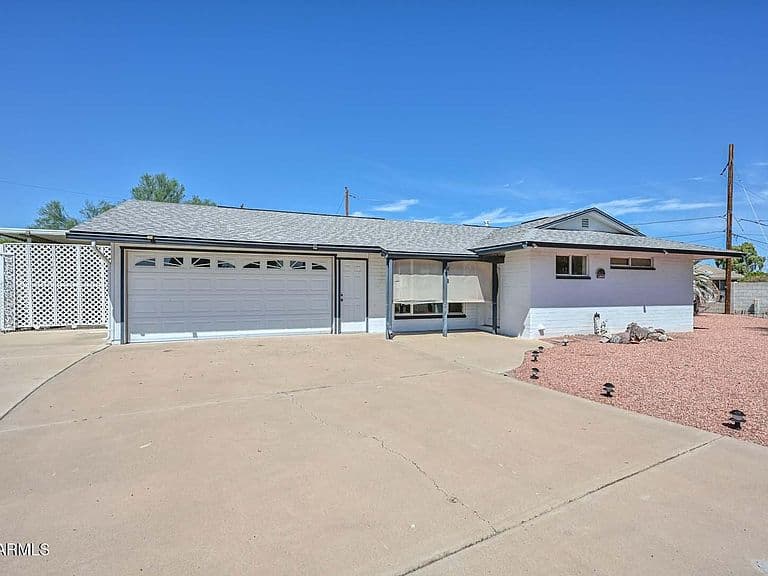 11646 N 105TH Avenue photo 3