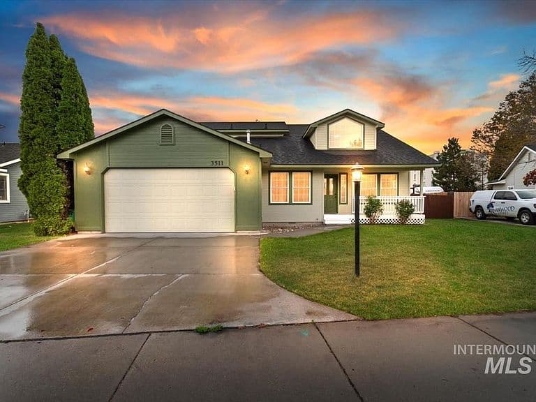 3511 E Judicial Dr photo 1