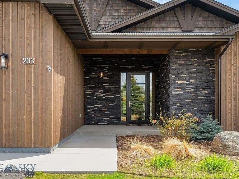 203 Wickwire Way photo 4