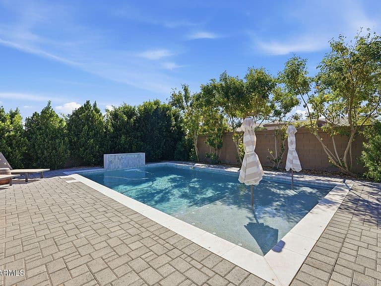 22377 E SENTIERO Drive photo 2
