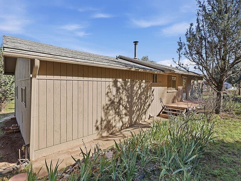 413 W Blackberry Ln photo 5