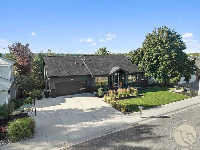 930 Ginger Ave photo 1