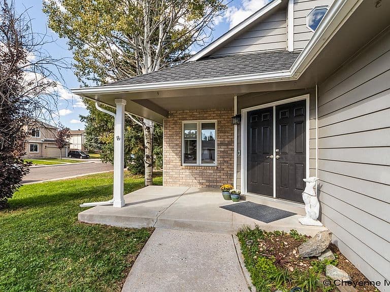 608 Rodeo Ave photo 4