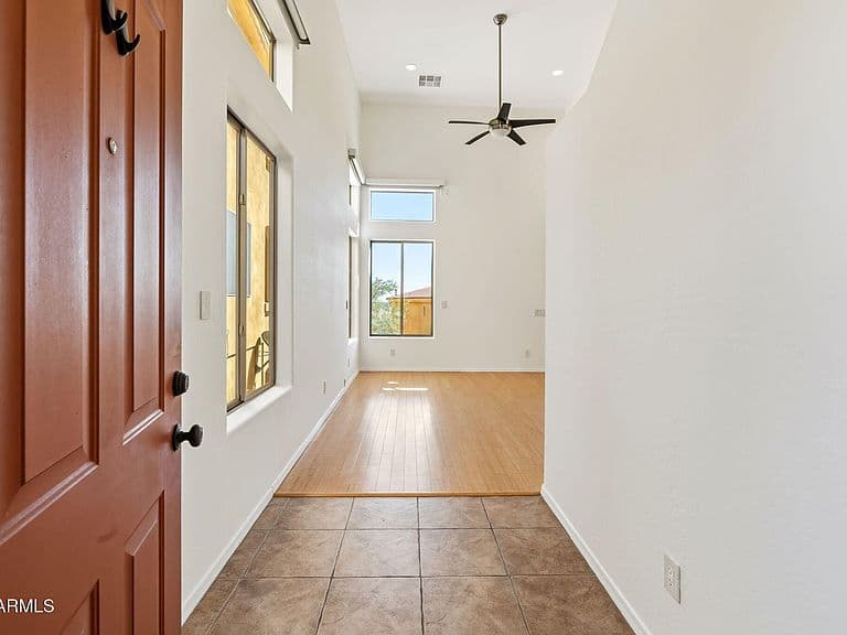 19226 N CAVE CREEK Road #115 photo 3