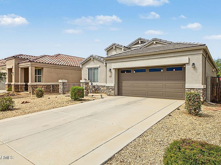 42026 W LUNAR Street photo 5
