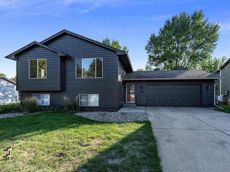 6205 W Jordan Dr photo 1