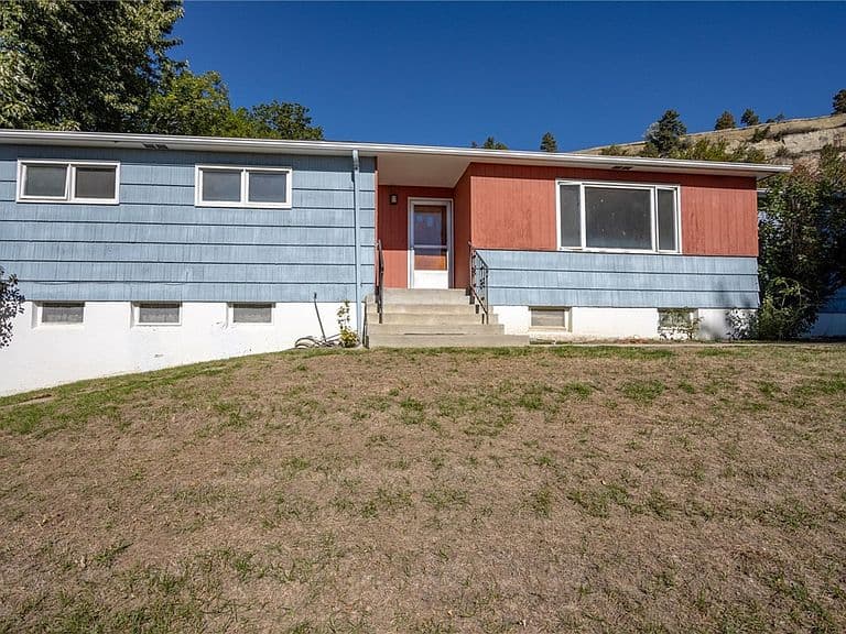 3106 Cactus Dr photo 1