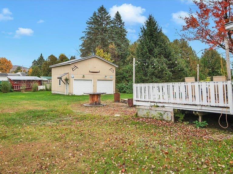 68 Arrowhead Avenue photo 5