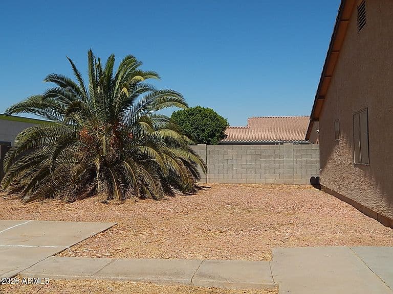 8315 W CATALINA Drive photo 2